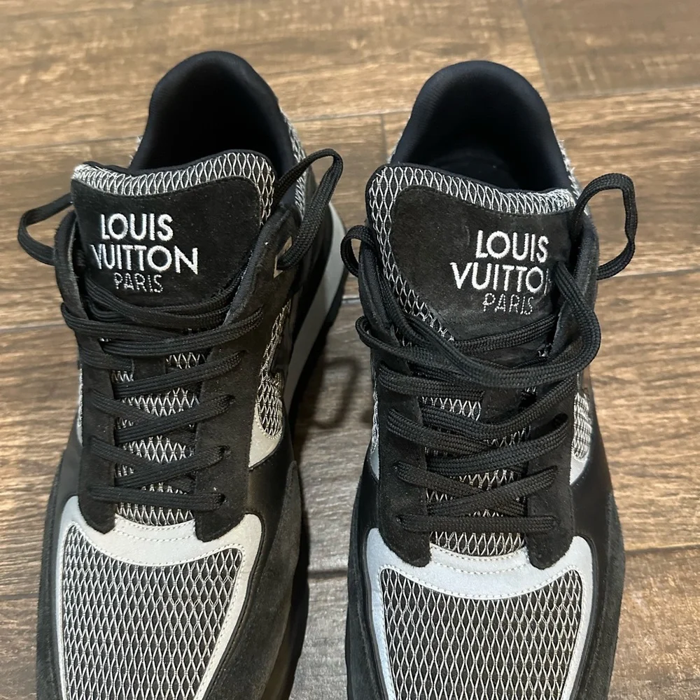 Louis Vuitton Monochrome Mesh Sneakers - Picture 10 of 11